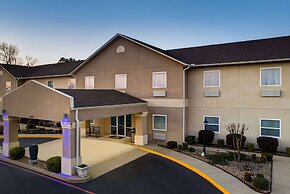 Days Inn & Suites by Wyndham Cabot