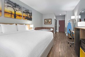 Days Inn & Suites by Wyndham Cabot