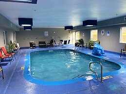 Days Inn & Suites by Wyndham Cabot