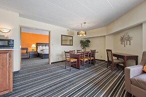 Crossroads Hotel at Huron Event Center