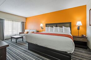 Crossroads Hotel at Huron Event Center