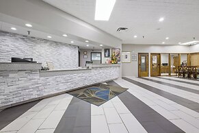 Crossroads Hotel at Huron Event Center