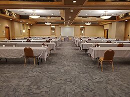 Crossroads Hotel at Huron Event Center