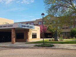 Crossroads Hotel at Huron Event Center