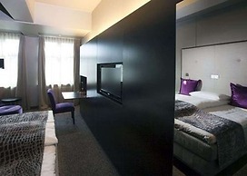 Home Hotel Folketeateret