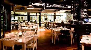 Home Hotel Folketeateret