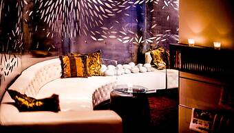 Home Hotel Folketeateret