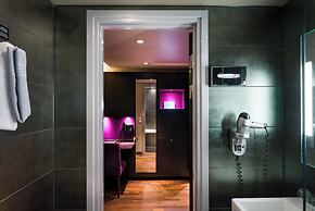 Home Hotel Folketeateret