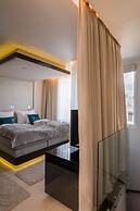 Home Hotel Folketeateret