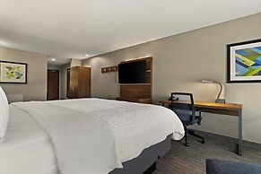 Holiday Inn Express Hotel & Suites Okmulgee by IHG