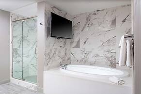 Homewood Suites by Hilton Phoenix Airport South