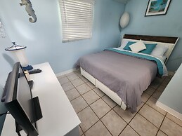 Paradise Cove at Lemon Bay