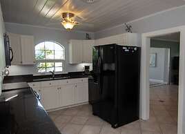 Paradise Cove at Lemon Bay