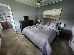 Paradise Cove at Lemon Bay