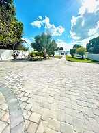 Paradise Cove at Lemon Bay