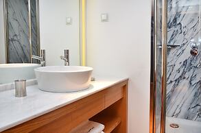 Browns Boutique Hotel