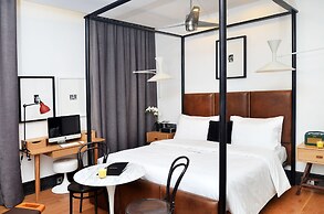 Browns Boutique Hotel