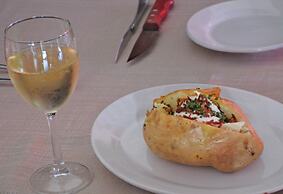 Hotel Posada Virreyes