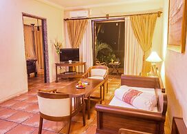 Nugraha Lovina Seaview Resort & Spa