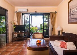 Nugraha Lovina Seaview Resort & Spa