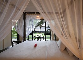 Nugraha Lovina Seaview Resort & Spa