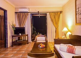 Nugraha Lovina Seaview Resort & Spa