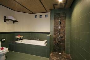 Nugraha Lovina Seaview Resort & Spa