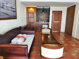 Nugraha Lovina Seaview Resort & Spa