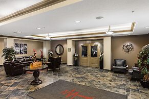 Redwood Inn & Suites - Grande Prairie