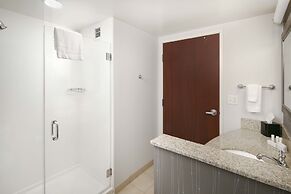 Courtyard by Marriott Indianapolis Downtown