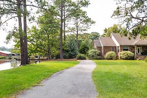 Shalom House Bed and Breakfast