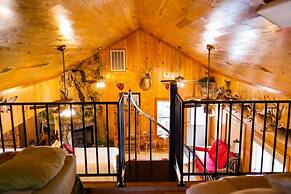 Shalom House Bed and Breakfast