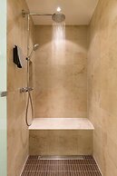 Infinity Hotel & Conference Resort Munich