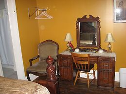 Bayberry House Bed & Breakfast