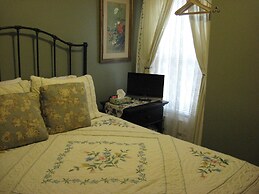 Bayberry House Bed & Breakfast