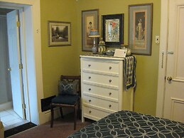 Bayberry House Bed & Breakfast