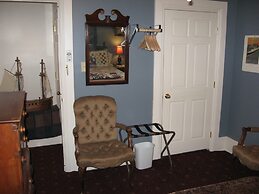 Bayberry House Bed & Breakfast