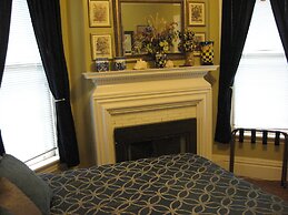 Bayberry House Bed & Breakfast