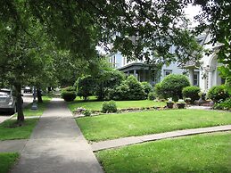 Bayberry House Bed & Breakfast