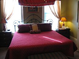 Bayberry House Bed & Breakfast