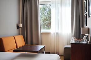 DeSilva Inn Katowice Airport