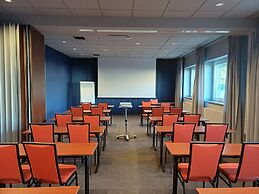 DeSilva Inn Katowice Airport