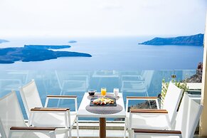 Pearl on the Cliff Hotel & Suites