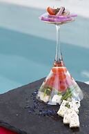 Pearl on the Cliff Hotel & Suites