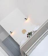 Pearl on the Cliff Hotel & Suites