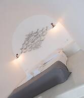 Pearl on the Cliff Hotel & Suites