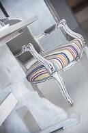 Pearl on the Cliff Hotel & Suites