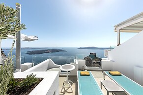 Pearl on the Cliff Hotel & Suites