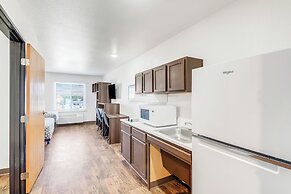 WoodSpring Suites Austin North I-35