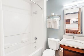 WoodSpring Suites Austin North I-35